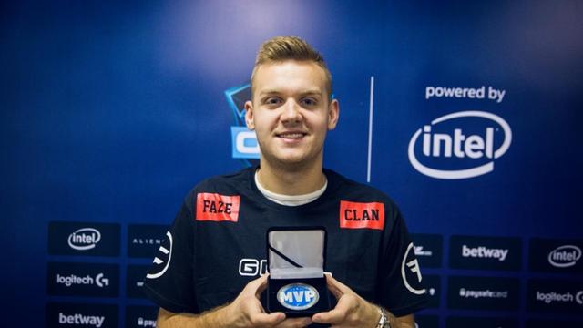 欧美投票世界赛AD选手排名：Viper第一，Elk第二，JKL第五